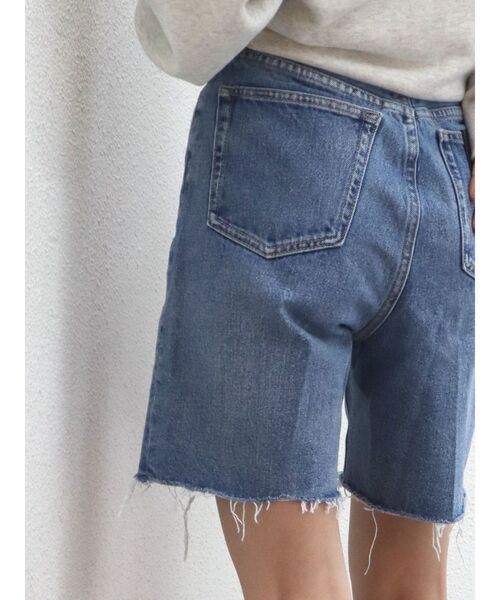 EMODA(エモダ)の「ハーフジャストウエストジーンズ(デニムパンツ・レディース・ブラック/ブルー・SMALL/MEDIUM)」の4枚目の写真