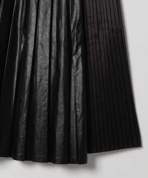 PAGEBOY（ページボーイ）の「フェイクレザープリーツスカート（スカート・レディース・ブラック/アイボリー・FREE）」の15枚目の写真