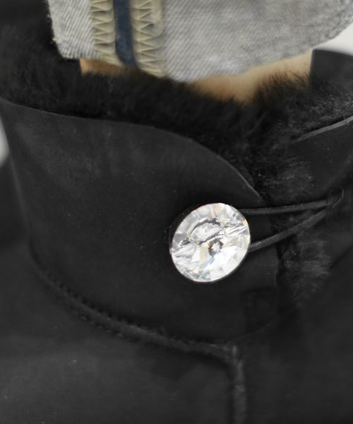 UGG（アグ）の「UGG/ W Mini Bailey Button Bling（ブーツ）」 - WEAR