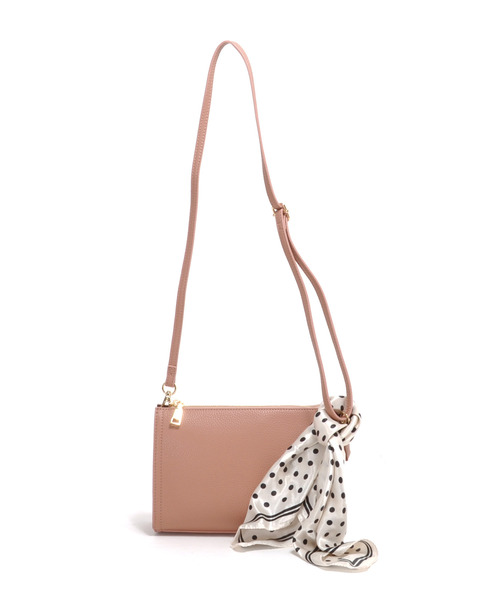 cache cache（カシュ カシュ）の「カシュカシュ cachecache / WEB限定スカーフ付ボックスショルダー（ショルダーバッグ・レディース・ブラック/グレー/レッド/ピンク/グリーン/マスタード/ダークベージュ・FREE）」の8枚目の写真