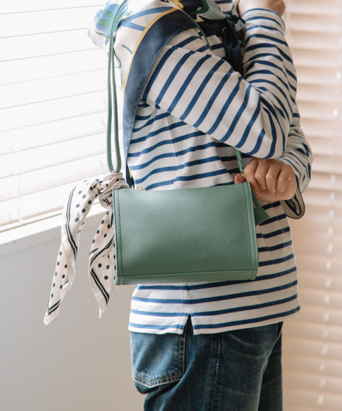 cache cache（カシュ カシュ）の「カシュカシュ cachecache / WEB限定スカーフ付ボックスショルダー（ショルダーバッグ・レディース・ブラック/グレー/レッド/ピンク/グリーン/マスタード/ダークベージュ・FREE）」の22枚目の写真