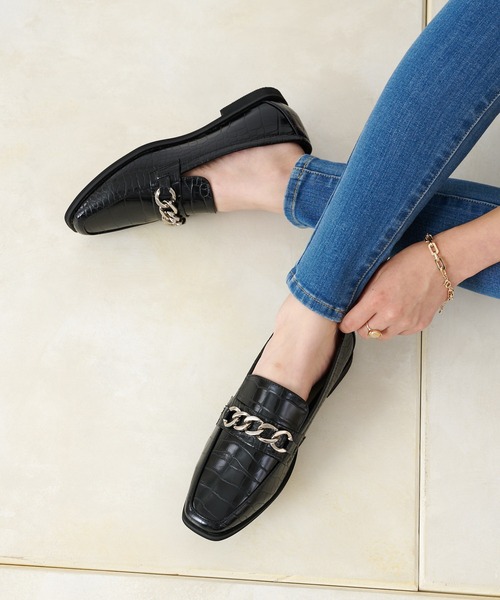 COLONY 2139（コロニートゥーワンスリーナイン）の「【マカロンFoot】チェーンローファー（ローファー・レディース・ブラック/アイボリー/ブラック系その他・23cm/24cm/25cm）」の6枚目の写真