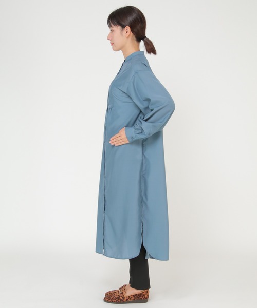 ikka（イッカ）の「バックスリットシアシャツワンピース（ワンピース・レディース・スカイブルー/ブラック・M/L）」の11枚目の写真