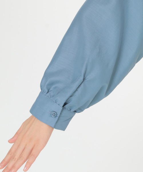 ikka（イッカ）の「バックスリットシアシャツワンピース（ワンピース・レディース・スカイブルー/ブラック・M/L）」の15枚目の写真