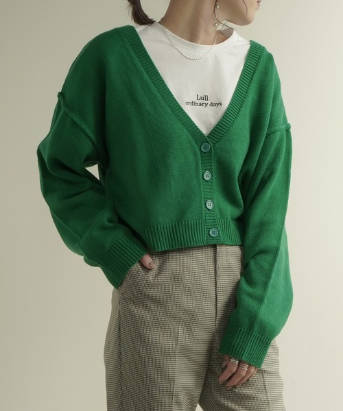 Lull(ルル)の「【Lull / ルル】ショートVネックニットカーディガン(カーディガン/ボレロ・レディース・オレンジ/グリーン/ライム/ブルー/パープル/ブラック・ONESIZE)」の7枚目の写真