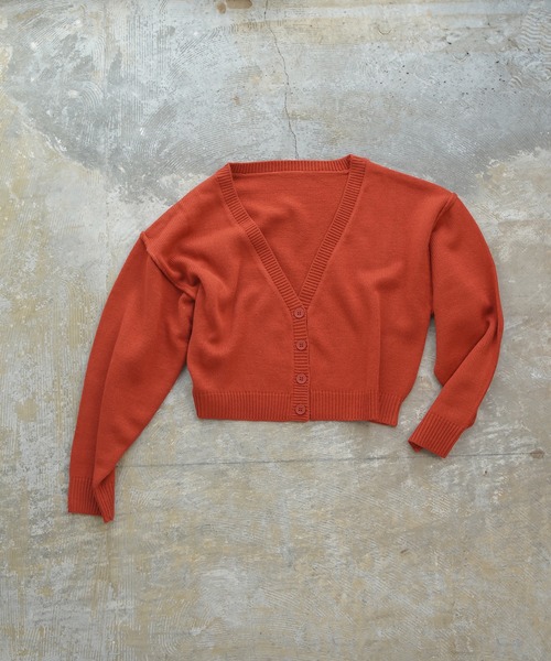 Lull(ルル)の「【Lull / ルル】ショートVネックニットカーディガン(カーディガン/ボレロ・レディース・オレンジ/グリーン/ライム/ブルー/パープル/ブラック・ONESIZE)」の12枚目の写真