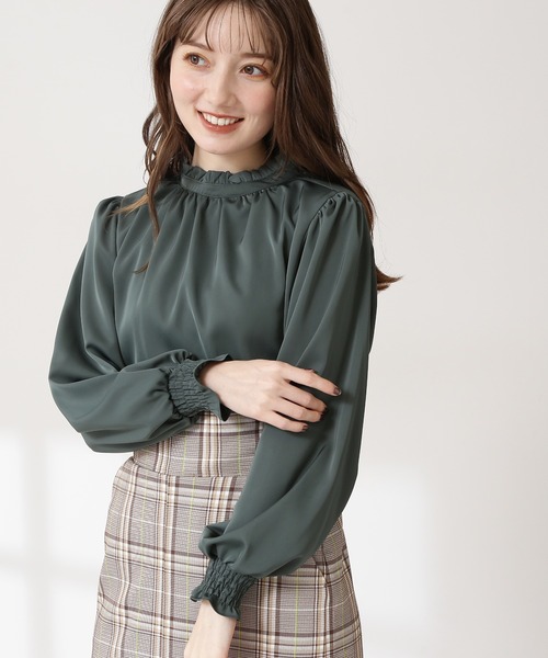 N.(N. Natural Beauty Basic)(エヌエヌナチュラルビューティーベーシック)の「◆フリルネックバックリボンブラウス(シャツ/ブラウス・レディース・ベージュ/ナチュラル/グリーン・MEDIUM)」の3枚目の写真