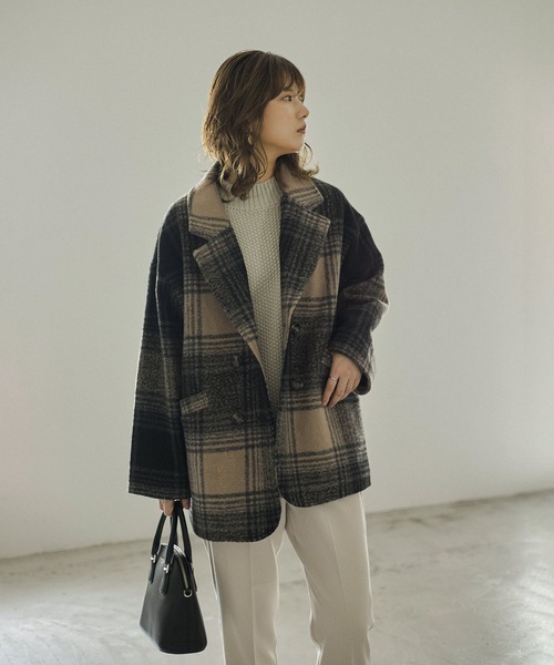 Fashion Letter（ファッションレター）の「チェック柄ミドル丈ダブルジャケット（チェスターコート・レディース・ベージュ/ブラウン・M/L）」の2枚目の写真