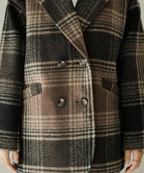 Fashion Letter（ファッションレター）の「チェック柄ミドル丈ダブルジャケット（チェスターコート・レディース・ベージュ/ブラウン・M/L）」の3枚目の写真