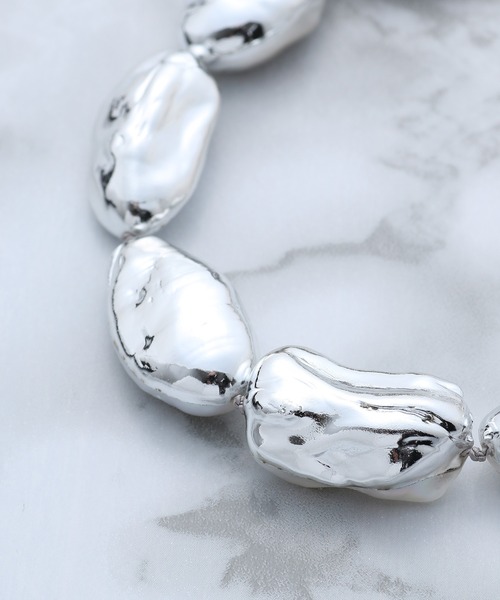 AMBUSH(アンブッシュ)の「AMBUSH MET DIPPED PEARL BRACELET 12112616(その他小物・レディース・シルバー・FREE)」の3枚目の写真