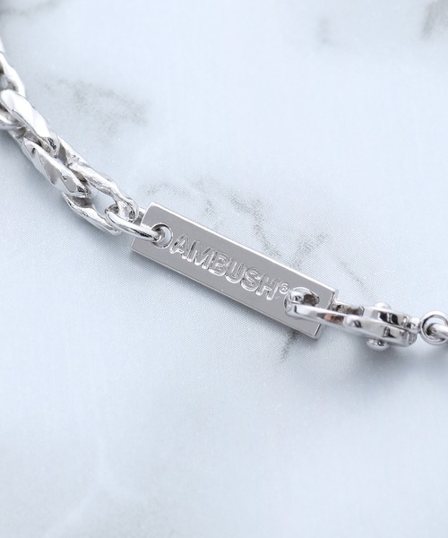 AMBUSH(アンブッシュ)の「AMBUSH MET DIPPED PEARL BRACELET 12112616(その他小物・レディース・シルバー・FREE)」の4枚目の写真