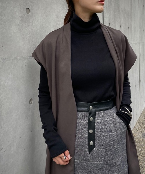 &g'aime（アンジェム）の「【&g’aime】タートルネックニット（ニット/セーター・レディース・ブラック/グレイッシュベージュ/テラコッタ/カーキ/ダークブルー/ブラウン・FREE）」の2枚目の写真