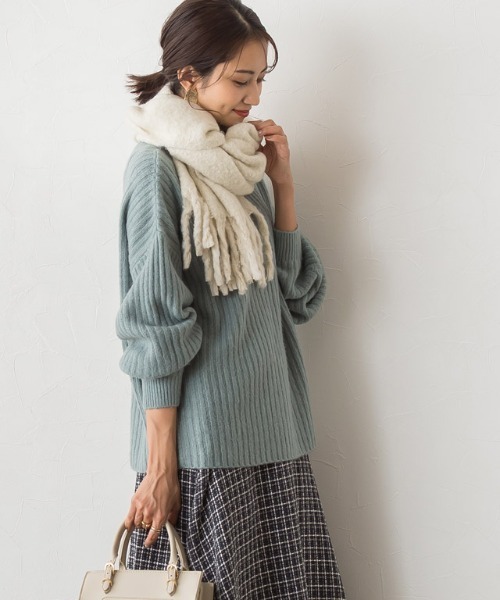 Pierrot（ピエロ）の「ふんわりストール（ストール/ショール・レディース・ベージュ/ブラック/ピンクベージュ/アイボリー・FREE）」の7枚目の写真