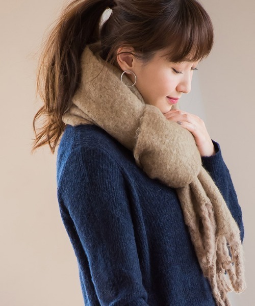 Pierrot（ピエロ）の「ふんわりストール（ストール/ショール・レディース・ベージュ/ブラック/ピンクベージュ/アイボリー・FREE）」の18枚目の写真