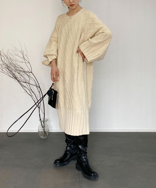 CAPRICIEUX LE'MAGE（カプリシューレマージュ）の「ダイヤケーブルチュニック（ワンピース・レディース・ブラック/イエロー/アイボリー・FREE）」の20枚目の写真