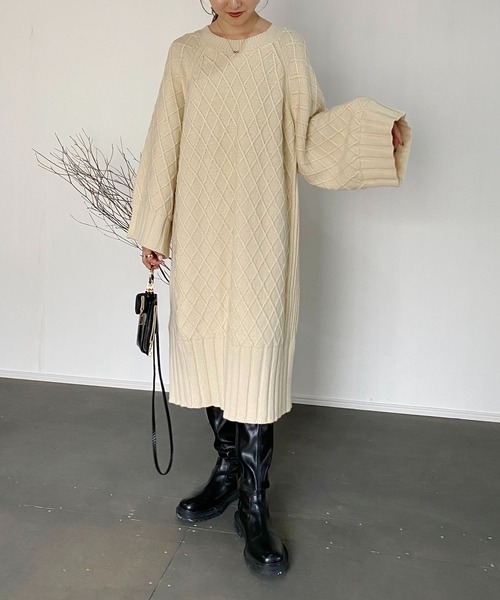 CAPRICIEUX LE'MAGE（カプリシューレマージュ）の「ダイヤケーブルチュニック（ワンピース・レディース・ブラック/イエロー/アイボリー・FREE）」の16枚目の写真