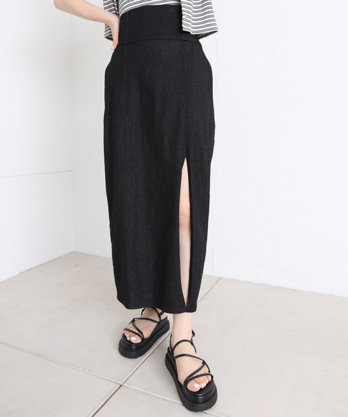 Chico（チコ）の「【新色追加】スリットハイウエストデニムタイトロングスカート（デニムスカート・レディース・ブラック/ネイビー/アイボリー/ブルー・FREE）」の3枚目の写真