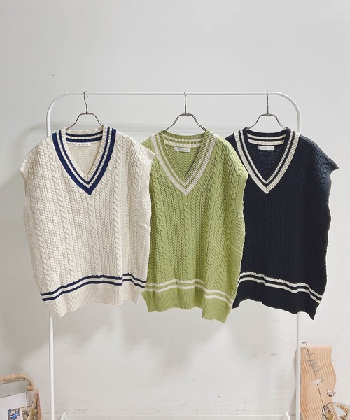 AS KNOW AS plus（アズノゥアズプラス）の「●ケーブルチルデンベスト（ベスト・レディース・ブラック/グリーン/アイボリー・FREE）」の12枚目の写真