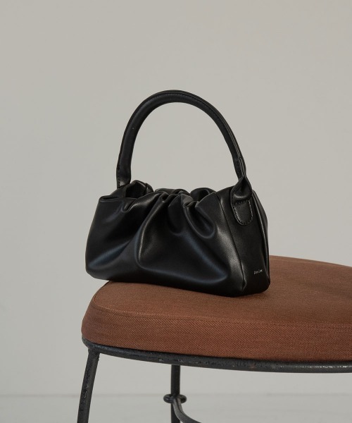 Amiur（エミレ）の「minimal bag（ハンドバッグ・レディース・ブラック/ブラウン/アイボリー・FREE）」の12枚目の写真