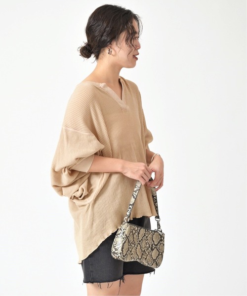 U by SPICK&SPAN（ユーバイスピックアンドスパン）の「【CAROUSELAMBRA】 WING WIDE T◆（Tシャツ/カットソー・レディース・ホワイト/ベージュ・FREE）」の5枚目の写真