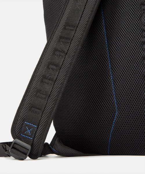 ADER error(アーダーエラー)の「AderError×EASTPAK/アダーエラー×イーストパック/ADER UP-DOWN SLING(ショルダーバッグ・メンズ・ブラック・FREE)」の8枚目の写真