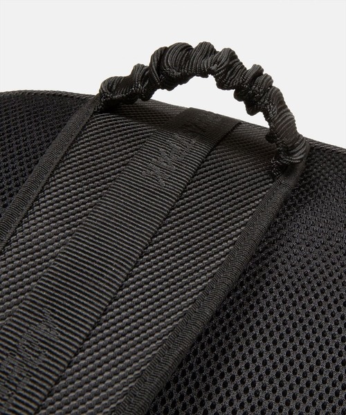 ADER error(アーダーエラー)の「AderError×EASTPAK/アダーエラー×イーストパック/ADER UP-DOWN SLING(ショルダーバッグ・メンズ・ブラック・FREE)」の7枚目の写真