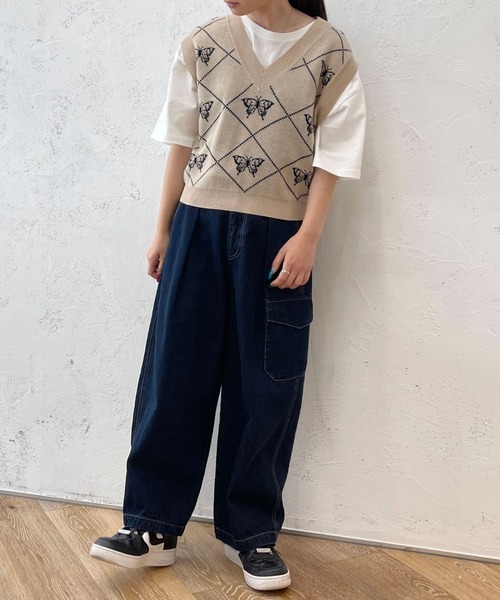 PairPair(ペアペア)の「バタフライジャガードベスト(ベスト・レディース・ブラック/ライトベージュ/グレイッシュブルー・フリー)」の12枚目の写真