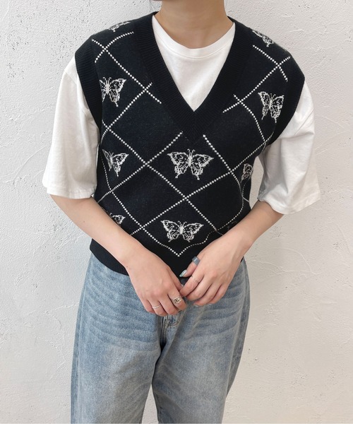 PairPair(ペアペア)の「バタフライジャガードベスト(ベスト・レディース・ブラック/ライトベージュ/グレイッシュブルー・フリー)」の16枚目の写真