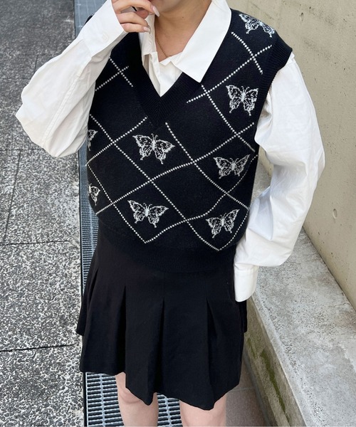 PairPair(ペアペア)の「バタフライジャガードベスト(ベスト・レディース・ブラック/ライトベージュ/グレイッシュブルー・フリー)」の15枚目の写真