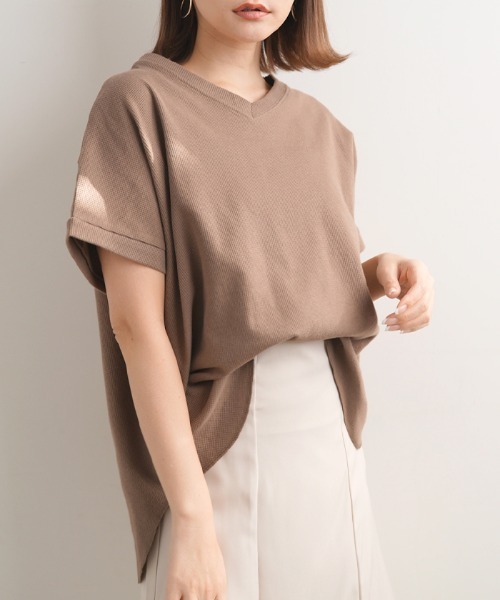 Futier land(フューティアランド)の「ワッフルVネックTシャツ(Tシャツ/カットソー・レディース・ホワイト/ブラック/チャコールグレー/モカ・MEDIUM)」の21枚目の写真