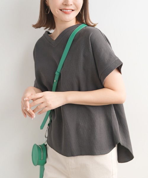 Futier land(フューティアランド)の「ワッフルVネックTシャツ(Tシャツ/カットソー・レディース・ホワイト/ブラック/チャコールグレー/モカ・MEDIUM)」の15枚目の写真