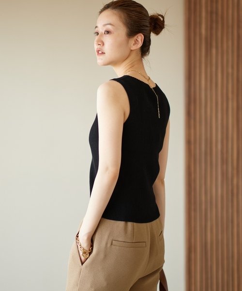 IENA（イエナ）の「レーヨンコットン RIB ボートネック ノースリーブ プルオーバー（ニット/セーター・レディース・グリーン系その他/ホワイト/ピンク/ブラック・FREE）」の5枚目の写真