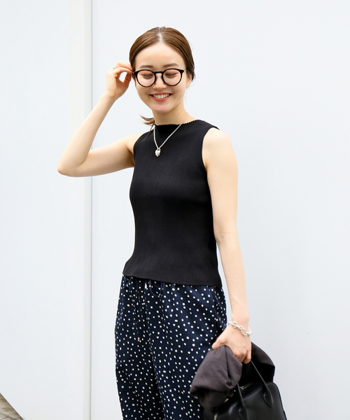 IENA（イエナ）の「レーヨンコットン RIB ボートネック ノースリーブ プルオーバー（ニット/セーター・レディース・グリーン系その他/ホワイト/ピンク/ブラック・FREE）」の10枚目の写真