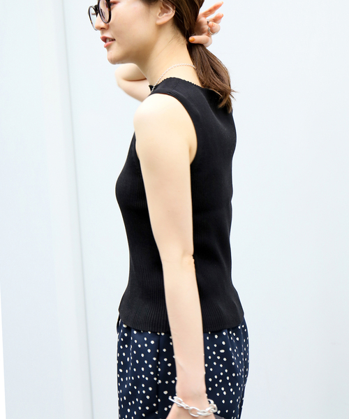 IENA（イエナ）の「レーヨンコットン RIB ボートネック ノースリーブ プルオーバー（ニット/セーター・レディース・グリーン系その他/ホワイト/ピンク/ブラック・FREE）」の11枚目の写真