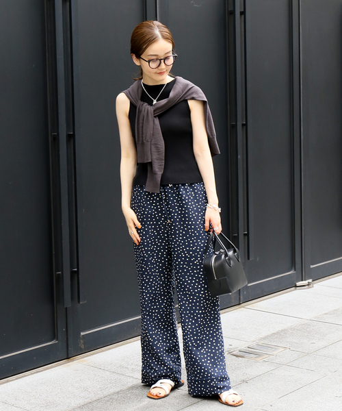 IENA（イエナ）の「レーヨンコットン RIB ボートネック ノースリーブ プルオーバー（ニット/セーター・レディース・グリーン系その他/ホワイト/ピンク/ブラック・FREE）」の13枚目の写真