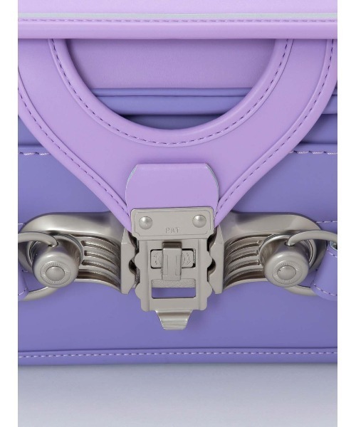 fafa（フェフェ）の「【早期特典付】2027年新入学ランドセル - ライラックxラベンダー（クラリーノ / キューブ型）（ランドセル・キッズ・パープル・FREE）」の6枚目の写真