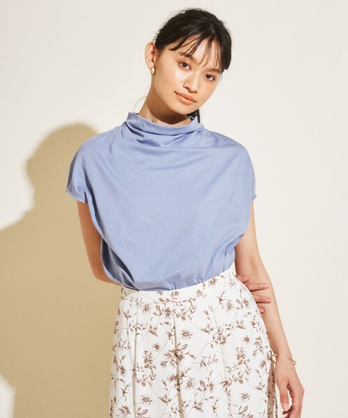 Feroux(フェルゥ)の「【吸水速乾・洗える】ハイネック Tシャツ(Tシャツ/カットソー・レディース・ホワイト系/ブラック系1/グレー系/アイボリー系/サックスブルー系/イエロー系・F)」の5枚目の写真