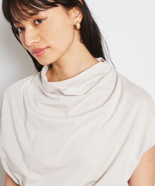 Feroux(フェルゥ)の「【吸水速乾・洗える】ハイネック Tシャツ(Tシャツ/カットソー・レディース・ホワイト系/ブラック系1/グレー系/アイボリー系/サックスブルー系/イエロー系・F)」の16枚目の写真