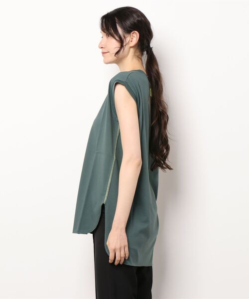 Q(キュー)の「ラウンドヘムハギフレンチT(Tシャツ/カットソー・レディース・ホワイト/ブラック/オリーブ・MEDIUM)」の12枚目の写真