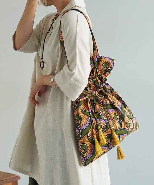 Pal collection（パルコレクション）の「アフリカ柄巾着バッグ（トートバッグ・レディース・カーキ/レッド/ホワイト・FREE）」の5枚目の写真
