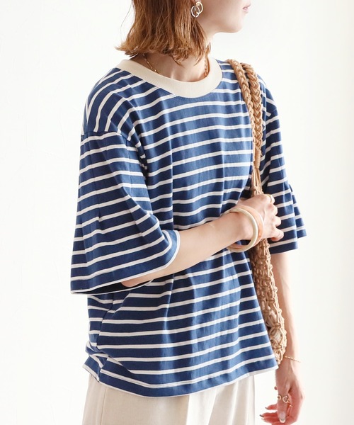 reca(レカ)の「袖タック入りボーダーTシャツ(Tシャツ/カットソー・レディース・ブラック/ホワイト/ブルー/ベージュ・FREE)」の4枚目の写真
