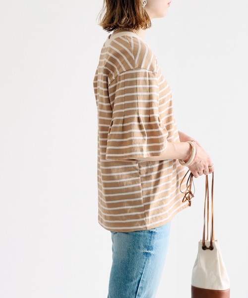 reca(レカ)の「袖タック入りボーダーTシャツ(Tシャツ/カットソー・レディース・ブラック/ホワイト/ブルー/ベージュ・FREE)」の13枚目の写真