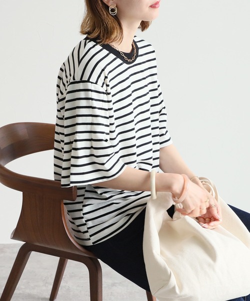 reca(レカ)の「袖タック入りボーダーTシャツ(Tシャツ/カットソー・レディース・ブラック/ホワイト/ブルー/ベージュ・FREE)」の5枚目の写真