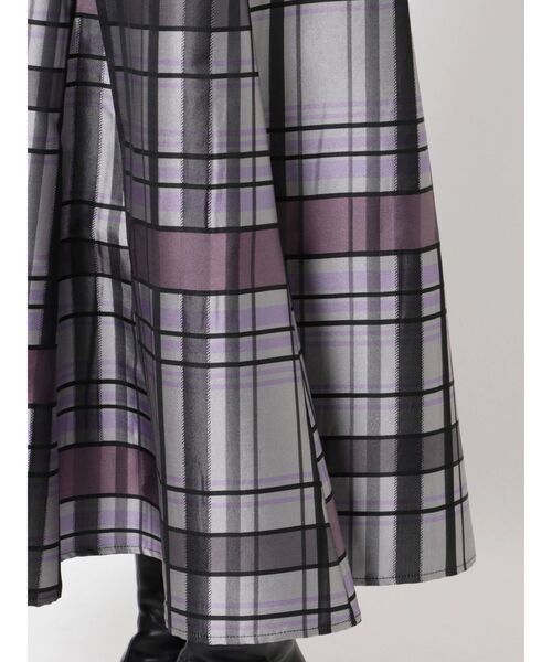 LAGUNAMOON（ラグナムーン）の「チェックジャガードフレアースカート（スカート・レディース・パープル/ブラック・MEDIUM/SMALL）」の3枚目の写真
