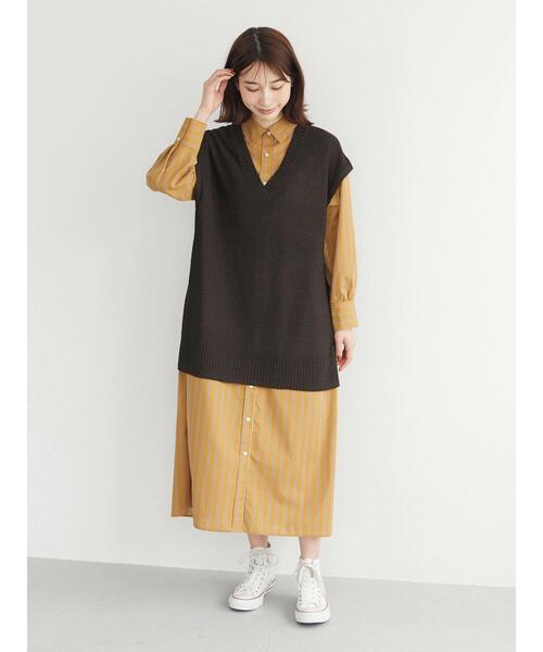 Green　Parks（グリーンパークス）の「テープヤーンニットVネックベスト（ベスト・レディース・ブラウン/グリーン/ライトベージュ・FREE）」の4枚目の写真