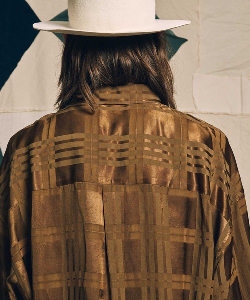 MAISON SPECIAL（メゾンスペシャル）の「《ユニセックスアイテム》シャドーチェックプライムオーバーレギュラーシャツ【MAISON SPECIAL/メゾンスペシャル】（シャツ/ブラウス・メンズ・ブラック/パープル/ブラウン・1/2/0）」の4枚目の写真