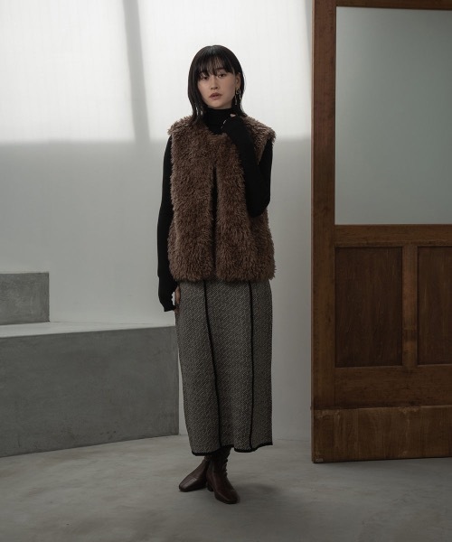 I_am(アイアム)の「poodle fur midi vest(ベスト・レディース・アイボリー/ブラウン・FREE)」の10枚目の写真