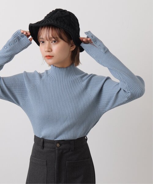 DOUBLE NAME(ダブルネーム)の「抗菌防臭アンチピリングハイネックラグランニット(ニット/セーター・レディース・ブラック/サックスブルー/キャメル/キナリ・FREE)」の10枚目の写真