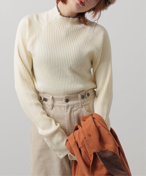 DOUBLE NAME(ダブルネーム)の「抗菌防臭アンチピリングハイネックラグランニット(ニット/セーター・レディース・ブラック/サックスブルー/キャメル/キナリ・FREE)」の16枚目の写真