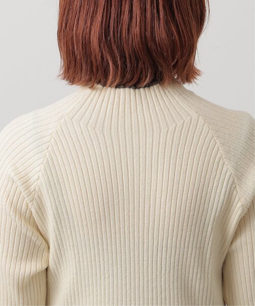 DOUBLE NAME(ダブルネーム)の「抗菌防臭アンチピリングハイネックラグランニット(ニット/セーター・レディース・ブラック/サックスブルー/キャメル/キナリ・FREE)」の22枚目の写真